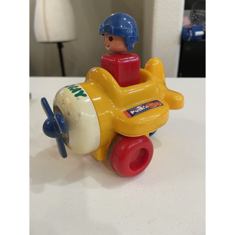 Tomy Push'N Go Airplane Plane Press Pilot and it goes 1991 YELLOW Vintage